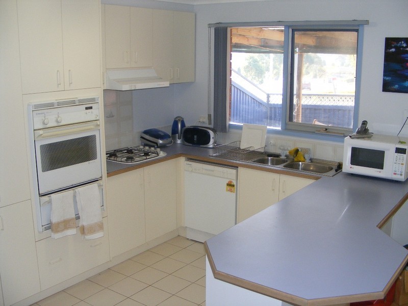 28 Jacksons Road, Narre Warren VIC 3805