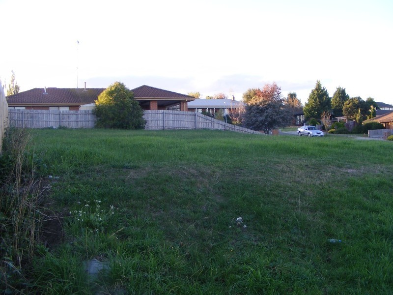 80 Fleetwood Drive, Narre Warren VIC 3805