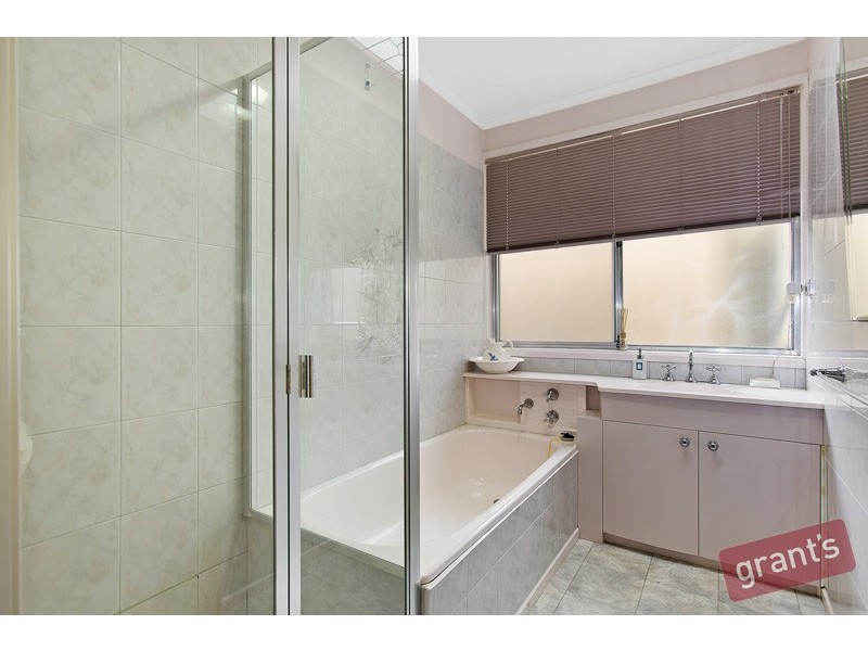 18 Tinks Road, Narre Warren VIC 3805