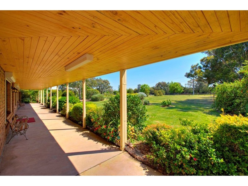 171 Greaves Road, Narre Warren South VIC 3805