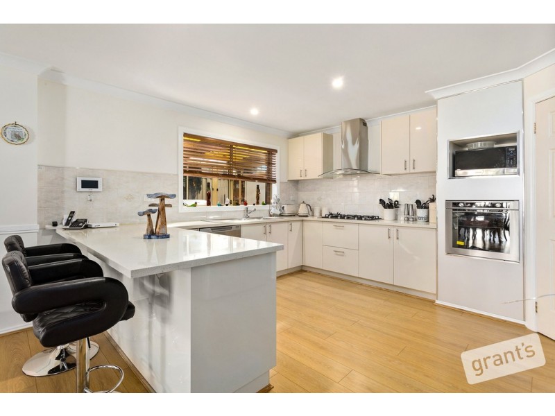 9 Arrino Crescent, Hallam VIC 3803