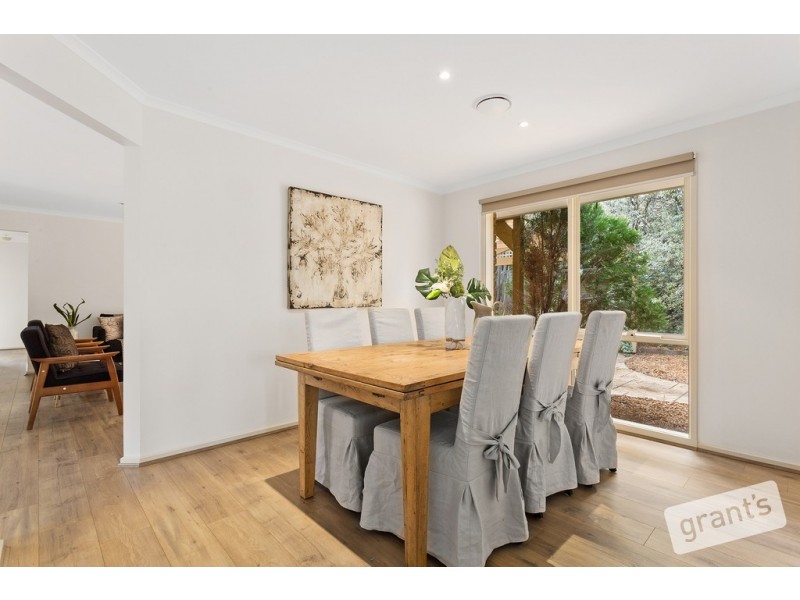 21 Ellenvale Drive, Narre Warren VIC 3805