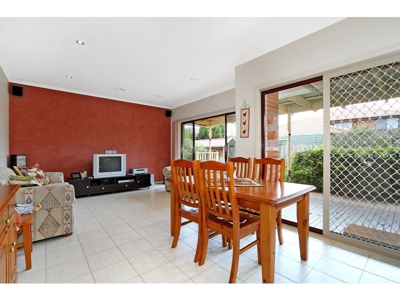 18 Crystal Brook Court, Narre Warren South VIC 3805