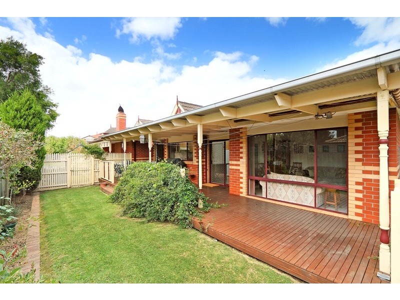 18 Crystal Brook Court, Narre Warren South VIC 3805