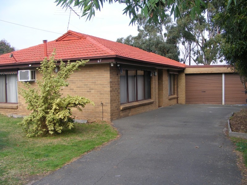 67 Valley Fair Drive, Narre Warren VIC 3805