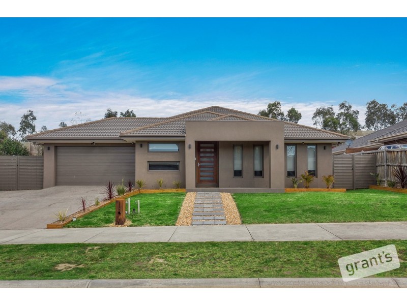 35 Avenview Drive, Narre Warren North VIC 3804