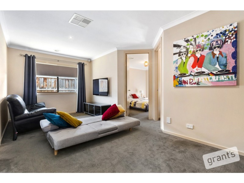 35 Avenview Drive, Narre Warren North VIC 3804