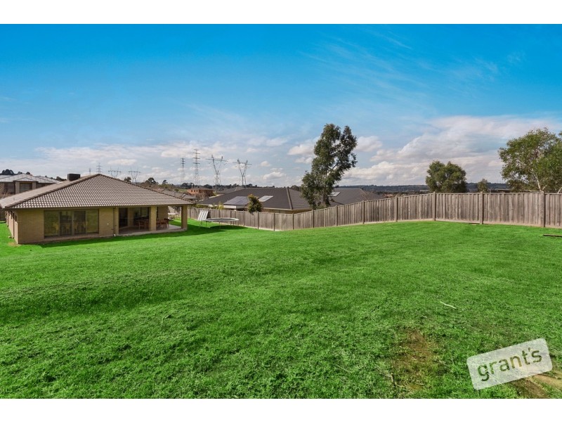 35 Avenview Drive, Narre Warren North VIC 3804
