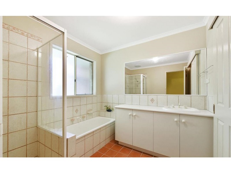 12 Enfield Place, Forest Hill VIC 3131