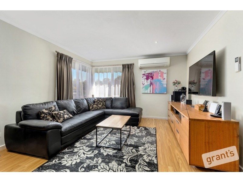 63 Woodlands Crescent, Narre Warren VIC 3805