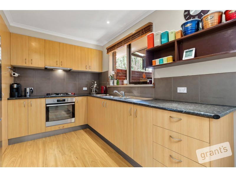 63 Woodlands Crescent, Narre Warren VIC 3805