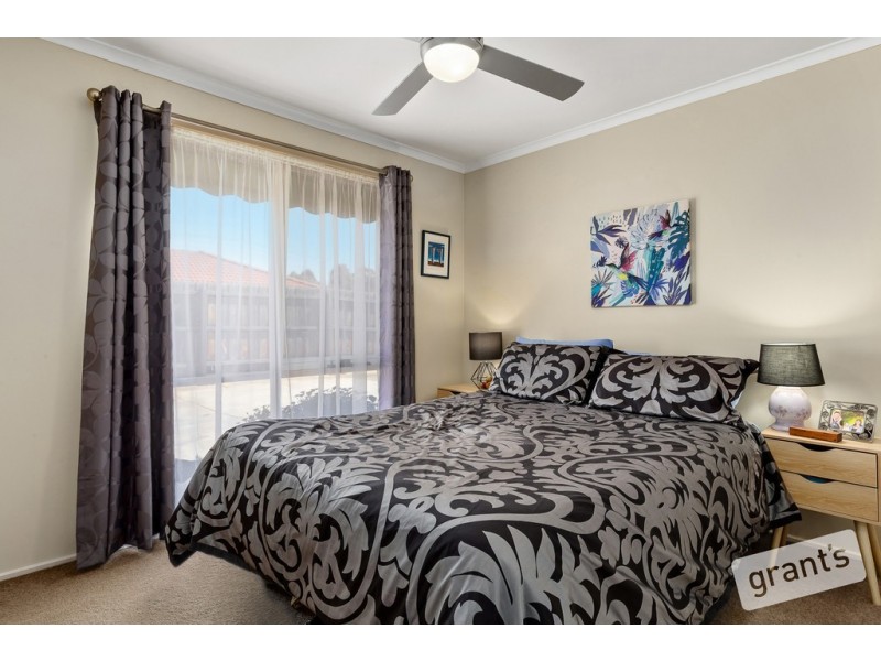 63 Woodlands Crescent, Narre Warren VIC 3805