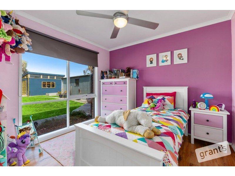 63 Woodlands Crescent, Narre Warren VIC 3805