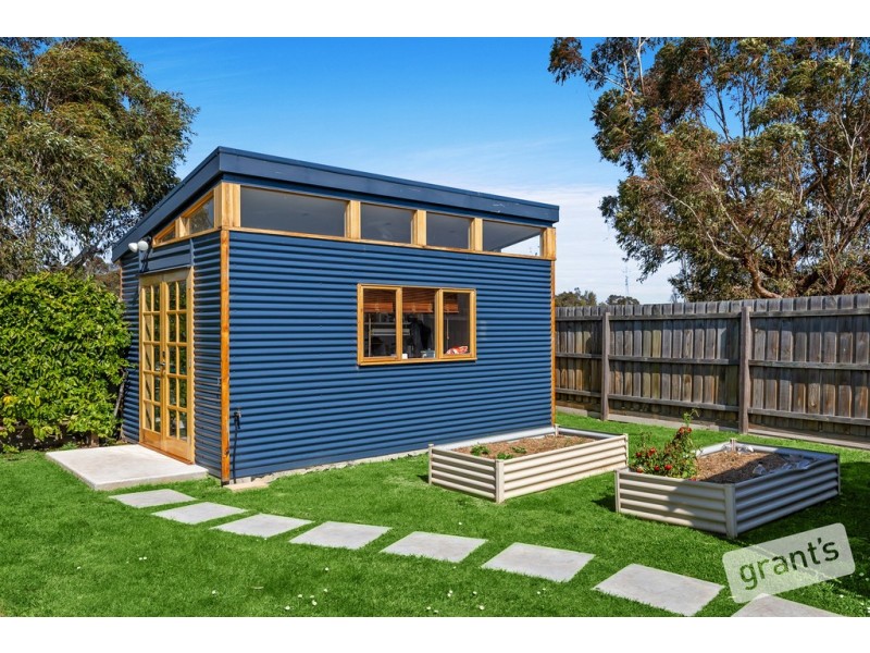 63 Woodlands Crescent, Narre Warren VIC 3805