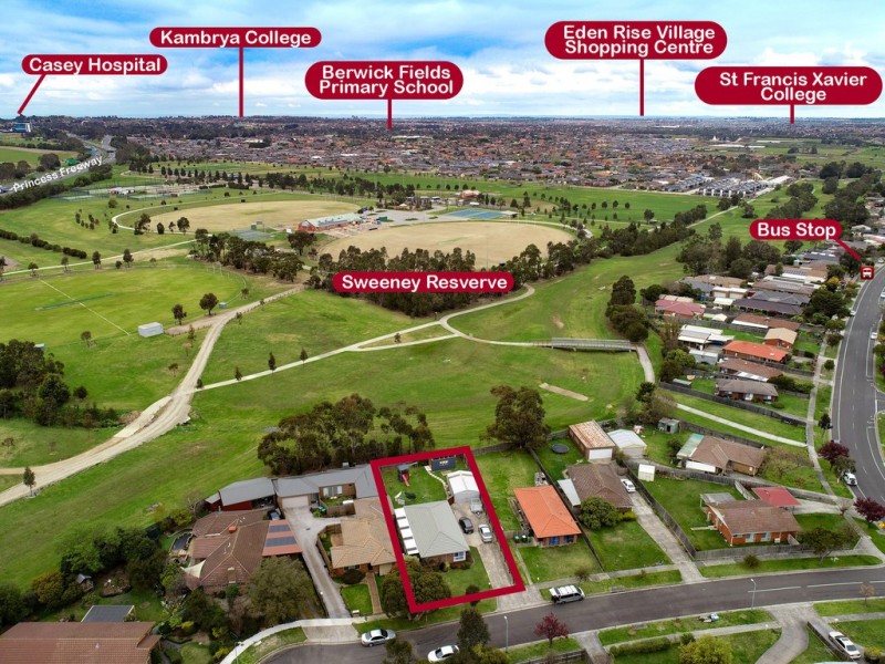 63 Woodlands Crescent, Narre Warren VIC 3805