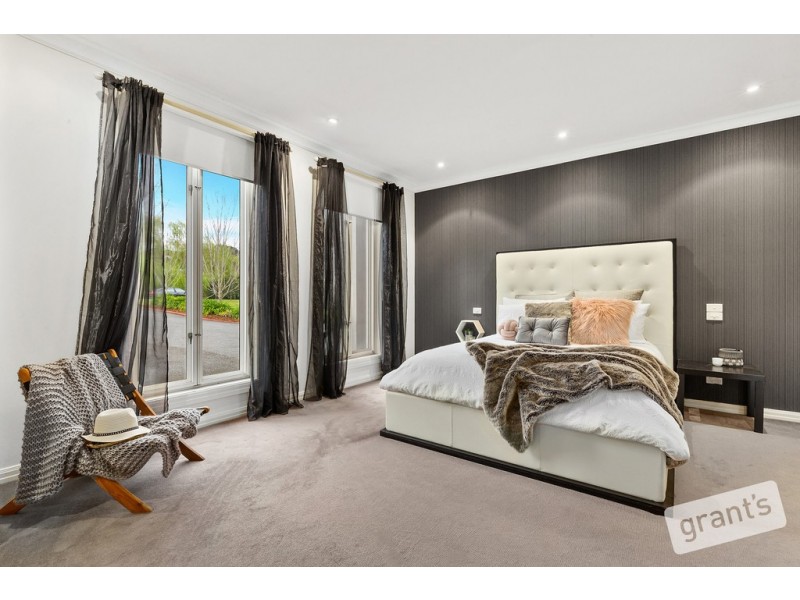 55 Ebeli Close, Narre Warren North VIC 3804