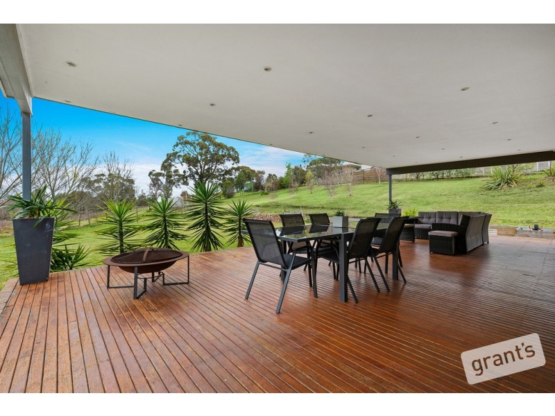 55 Ebeli Close, Narre Warren North VIC 3804