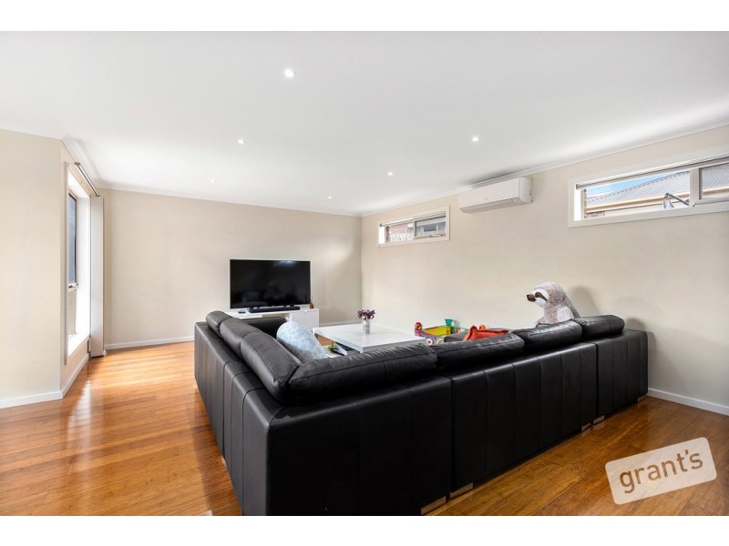 4 Aiden Rise, Narre Warren VIC 3805