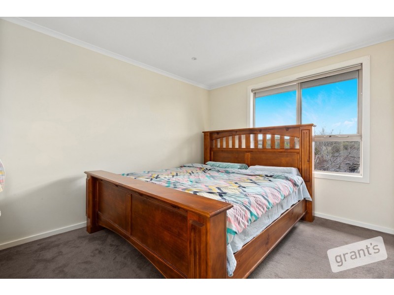 4 Aiden Rise, Narre Warren VIC 3805