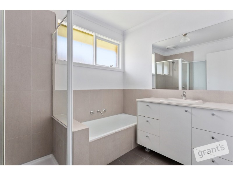 2 Pendula Court, Narre Warren VIC 3805