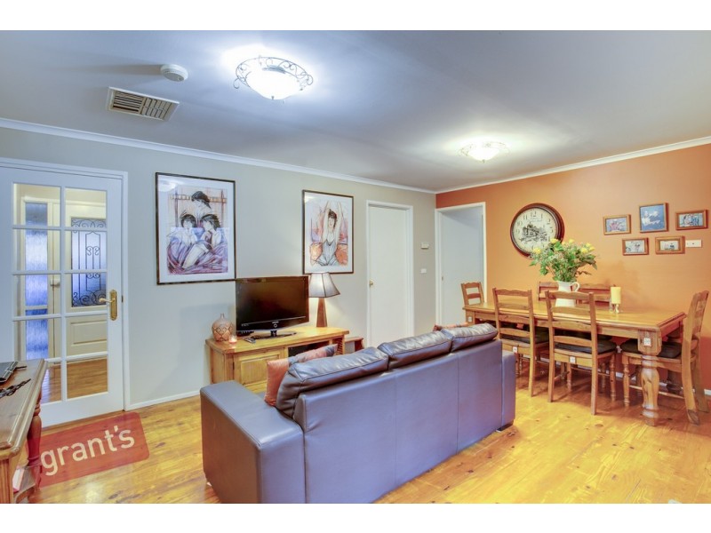 15 Shiraz Crescent, Narre Warren VIC 3805