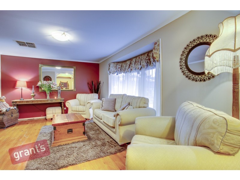 15 Shiraz Crescent, Narre Warren VIC 3805