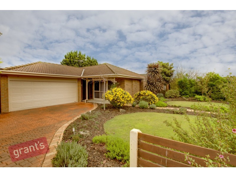 15 Shiraz Crescent, Narre Warren VIC 3805