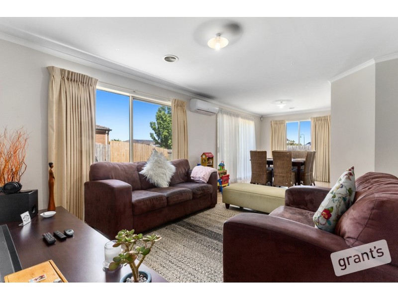 34 Grand Arch Way, Berwick VIC 3806