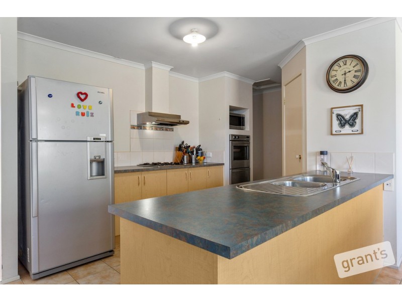 34 Grand Arch Way, Berwick VIC 3806