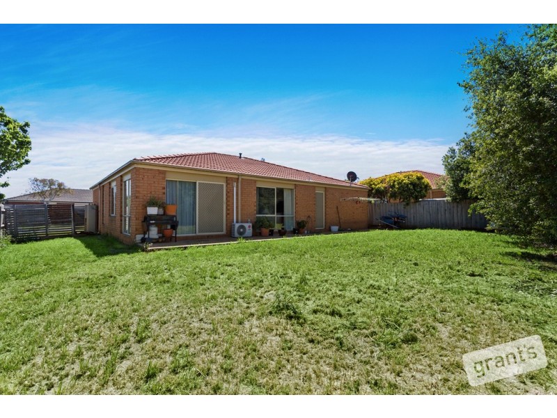 34 Grand Arch Way, Berwick VIC 3806