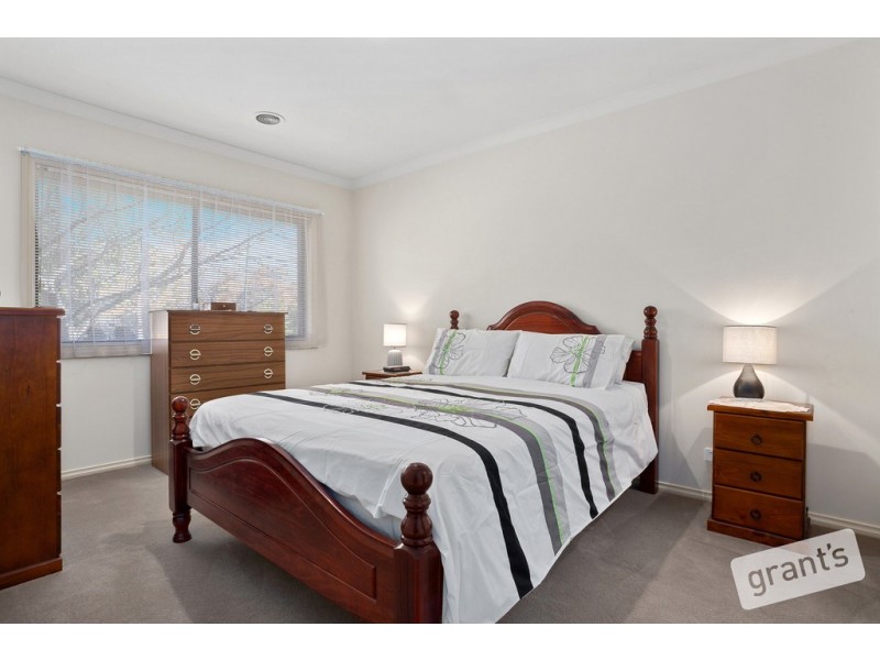 2 Manhattan Mews, Narre Warren VIC 3805