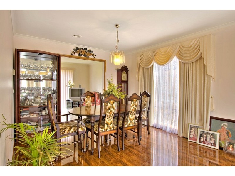 5 Anthony Court, Hallam VIC 3803