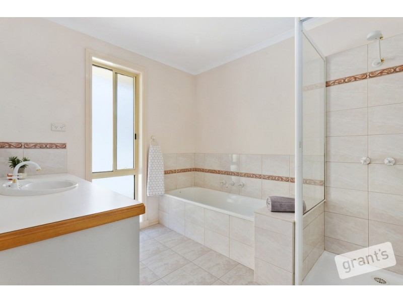 215A Belgrave-Hallam Road, Belgrave South VIC 3160