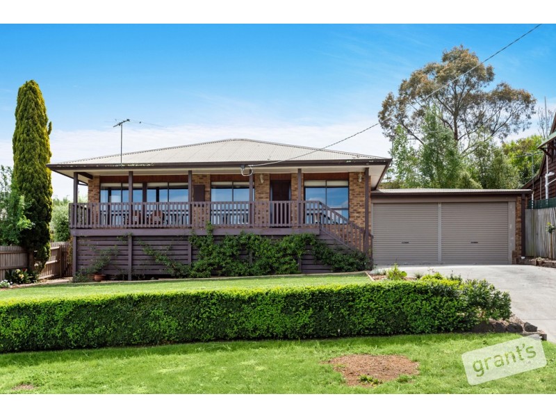 12 Mansell Court, Garfield VIC 3814