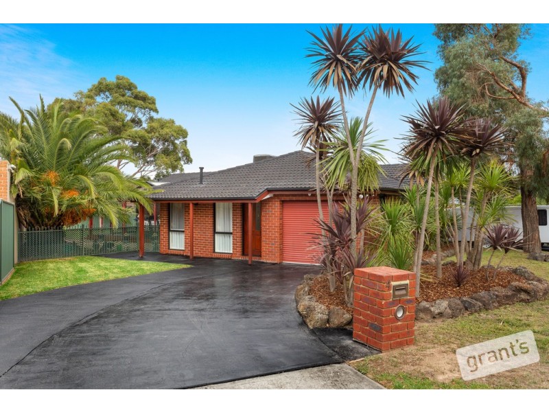 4 Sue Court, Hampton Park VIC 3976