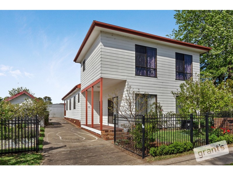 44 Pound Road, Hampton Park VIC 3976