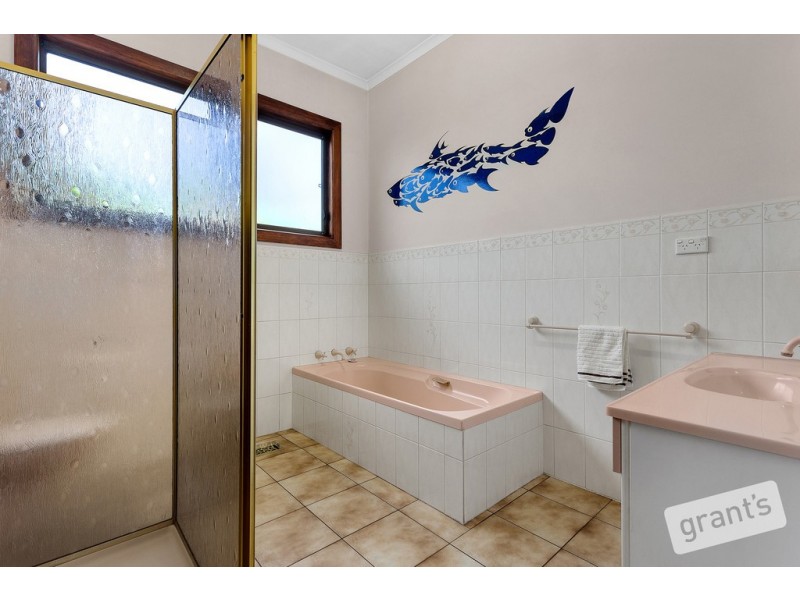 44 Pound Road, Hampton Park VIC 3976