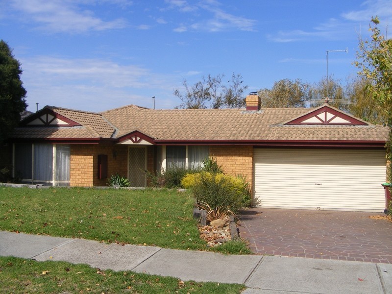 51 Pentland Drive, Narre Warren VIC 3805