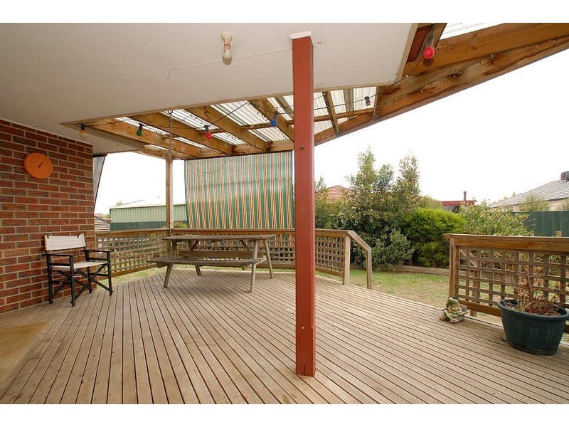 7 Rich Walk, Narre Warren South VIC 3805