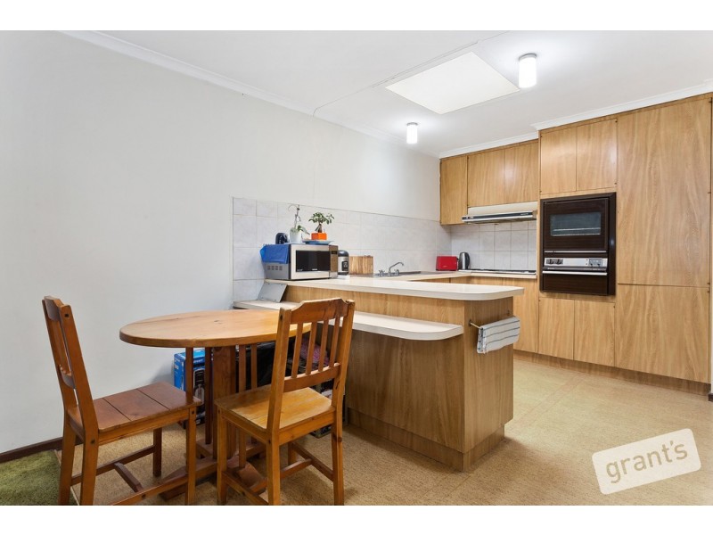 3/8 Lyall Street, Cranbourne VIC 3977