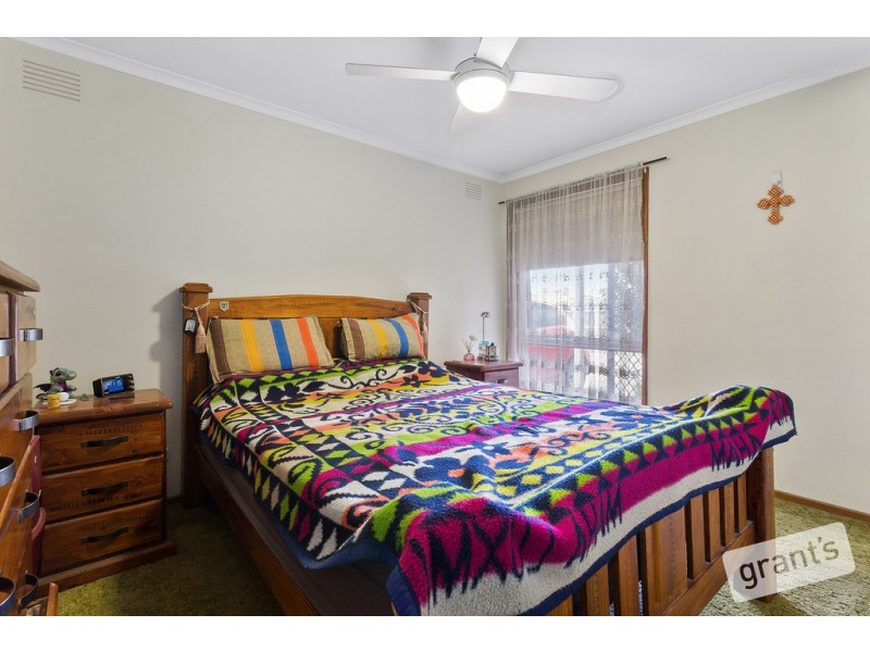 3/8 Lyall Street, Cranbourne VIC 3977