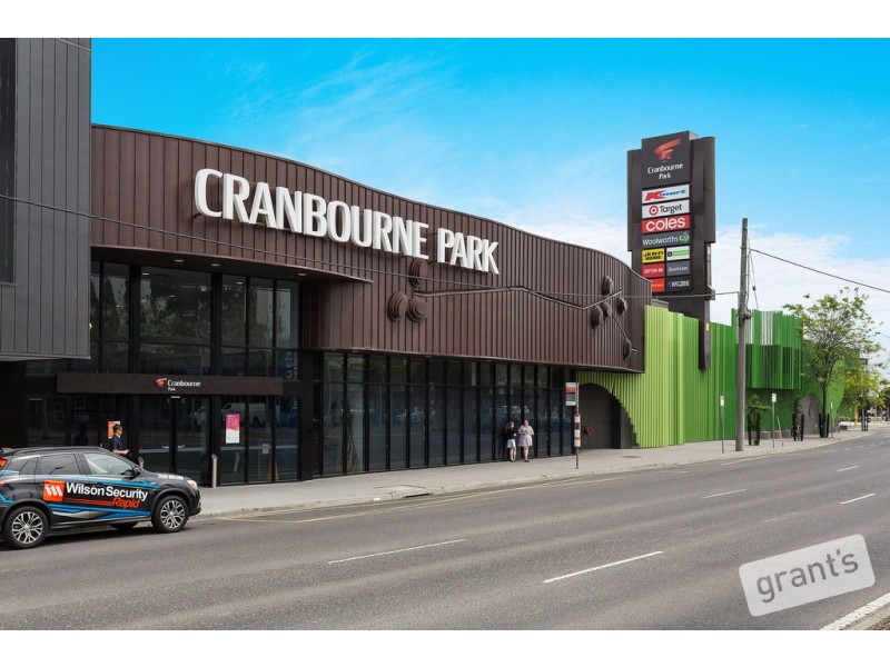 3/8 Lyall Street, Cranbourne VIC 3977