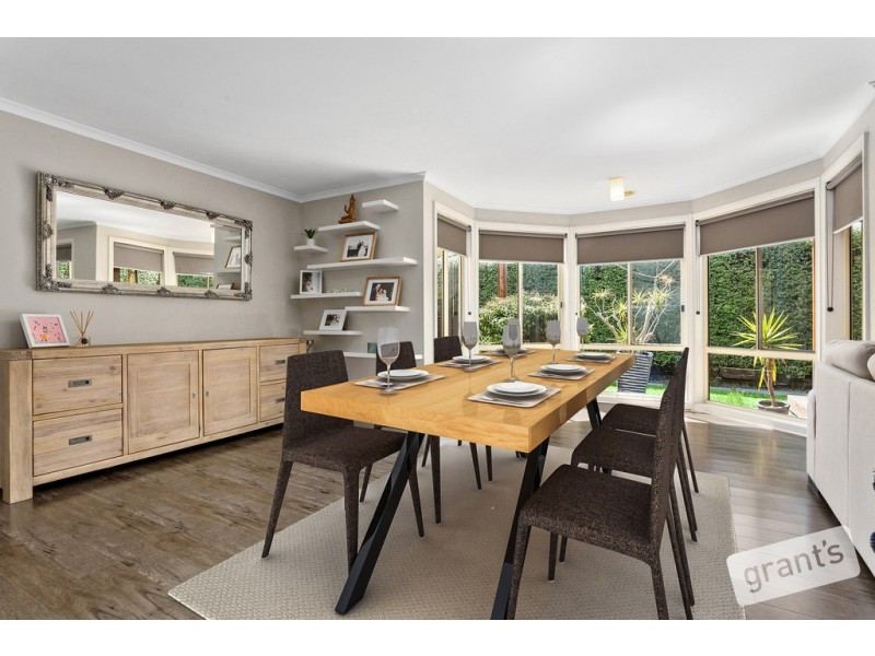 18 Amberley Drive, Pakenham VIC 3810