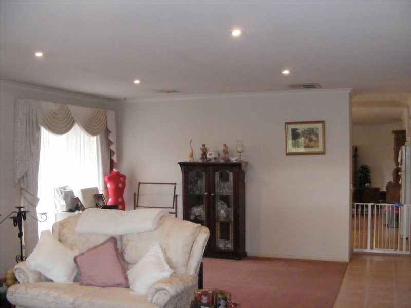 6 Hillston Court, Narre Warren South VIC 3805