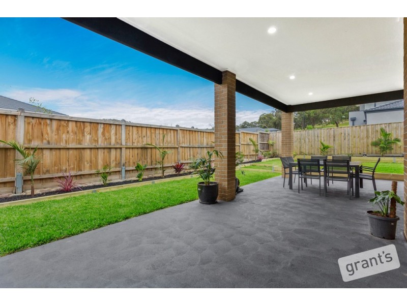 9 Petworth Rise, Officer VIC 3809