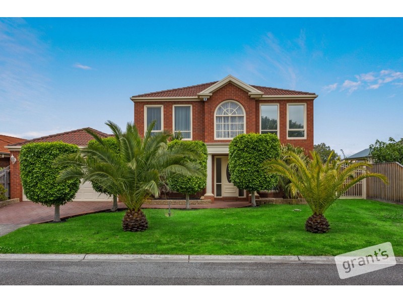 27 Mayfair Crescent, Narre Warren VIC 3805