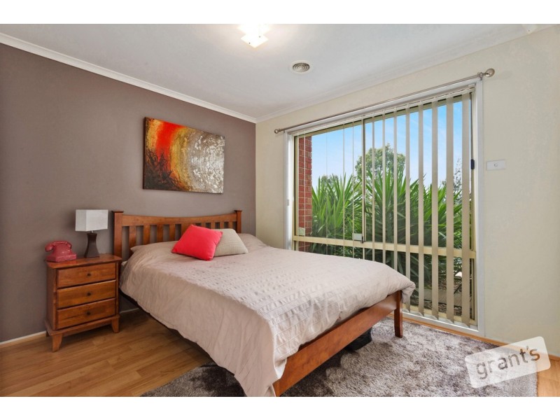 37 Lochard Terrace, Narre Warren South VIC 3805