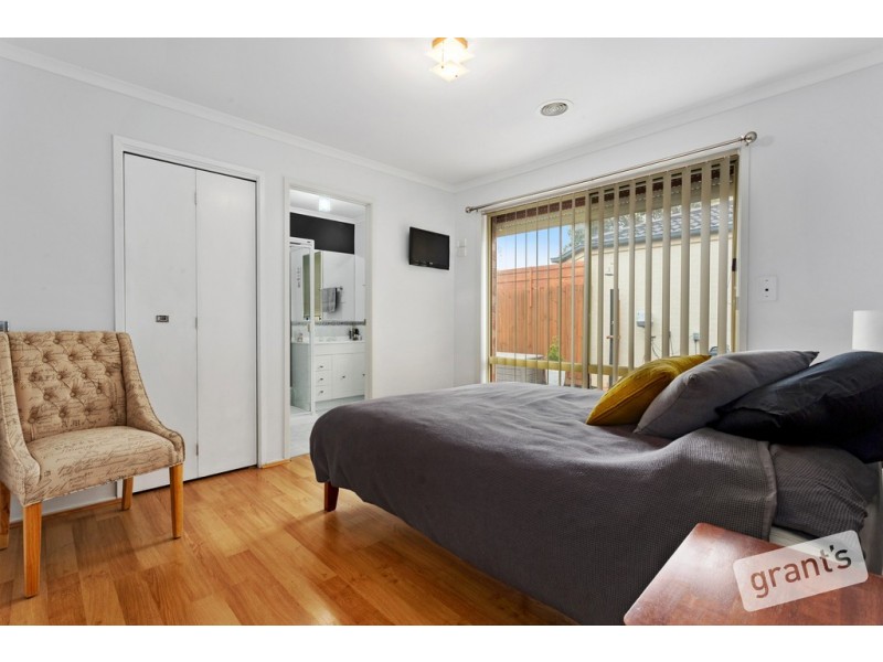 37 Lochard Terrace, Narre Warren South VIC 3805