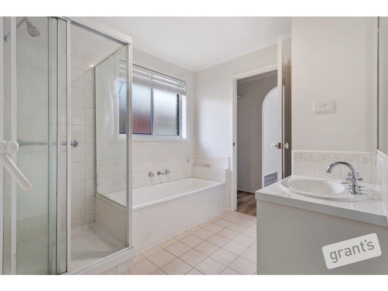 36 Madison Avenue, Narre Warren VIC 3805