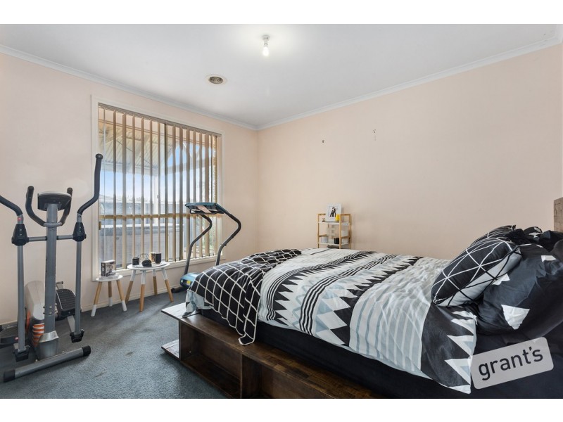 95 Amber Crescent, Narre Warren VIC 3805